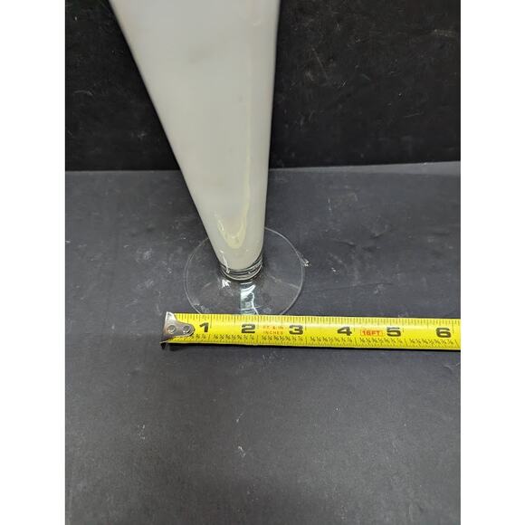 Vintage white frosted Tulip vase ruffle edge tapered clear foot 8" tall Fluted - Picture 5 of 8